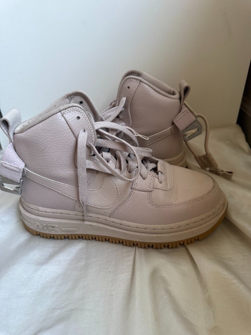 Nike Air Force 1 High Utility 2.0 Fossil Stone Womens 7.5 (DC3584)